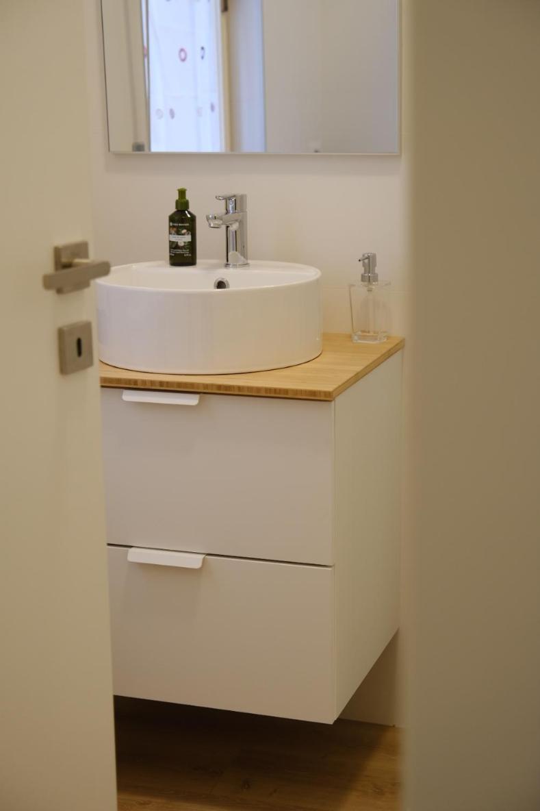 Politecnico Bovisa University Apartment Milan Bagian luar foto